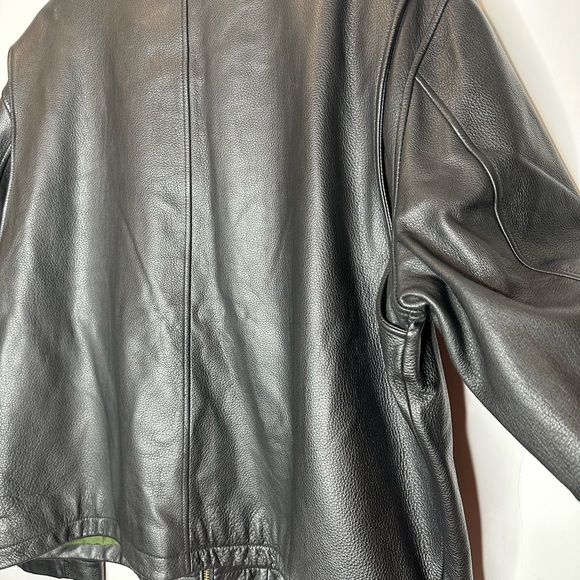 Eddie Bauer Men's Lined Leather Jacket in Black - Picture 6 of 8